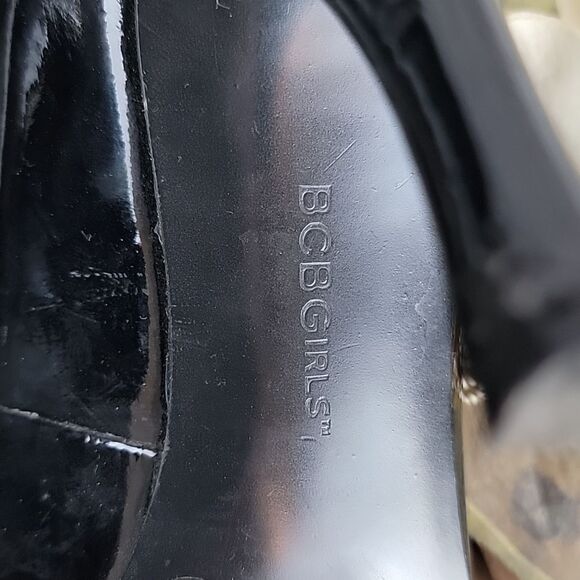 BCBG heeled pumps Size 6.5B - Picture 5 of 7